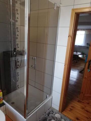 Фото номера Дом с 3 спальнями Дома для отпуска EkoChata Świeszyno г. Мястко 49